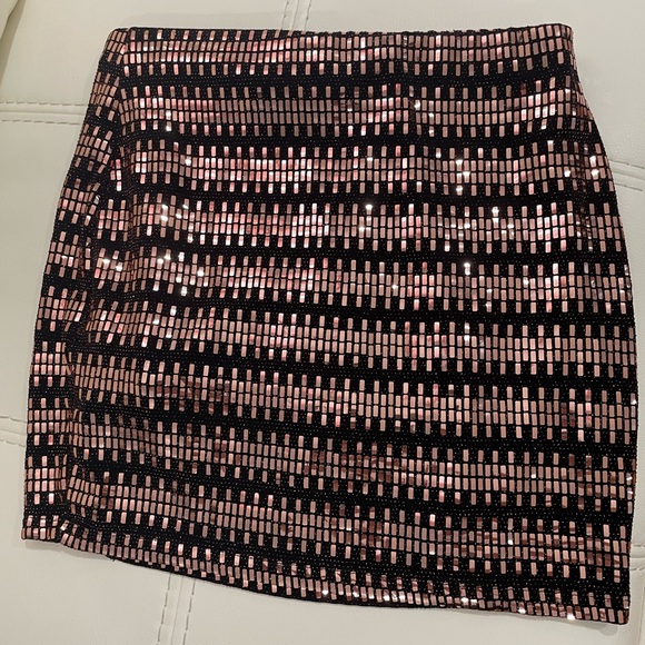 Copper/rose gold skirt - Picture 5 of 5